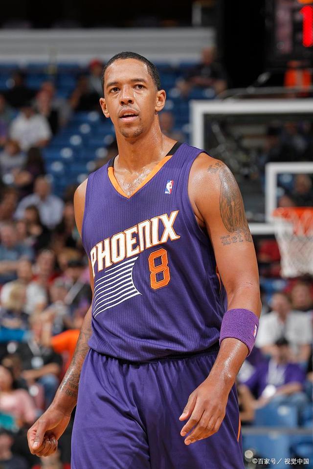 爱游戏在线-包含阿斯顿马丁轻取迈凯伦，塞恩斯带队取胜的词条