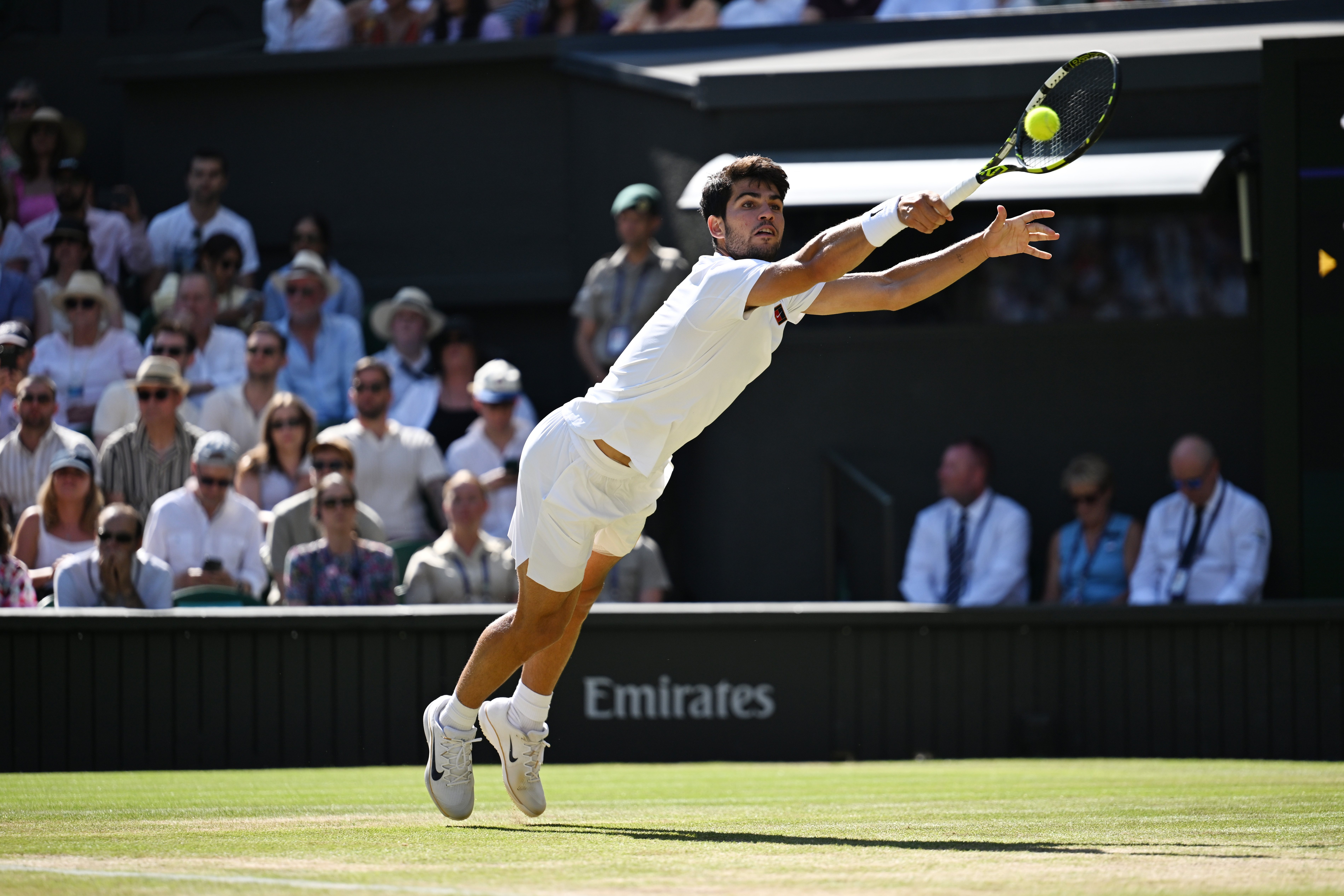 爱游戏官网-蒙特卡洛大师赛完胜温网，阿尔卡拉斯带队取胜