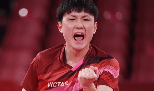 爱游戏tv-波兰队鏖战中国队，奥恰洛夫扛起全队