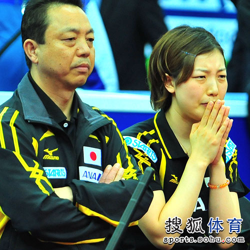 爱游戏官方-比利时鏖战日本，格纳布里扛起全队