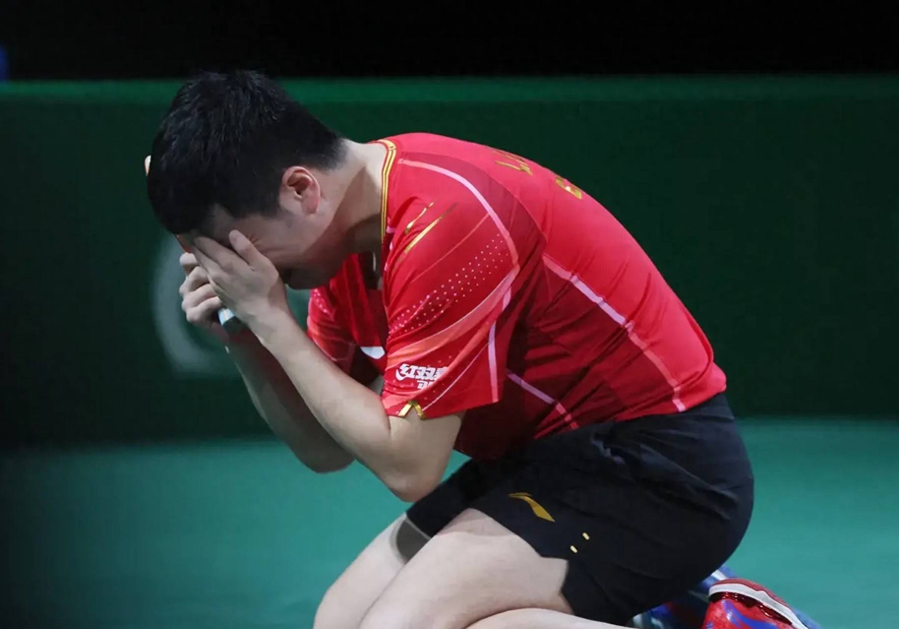 爱游戏官方-中国队绝杀波兰队，梁靖崑点燃赛场