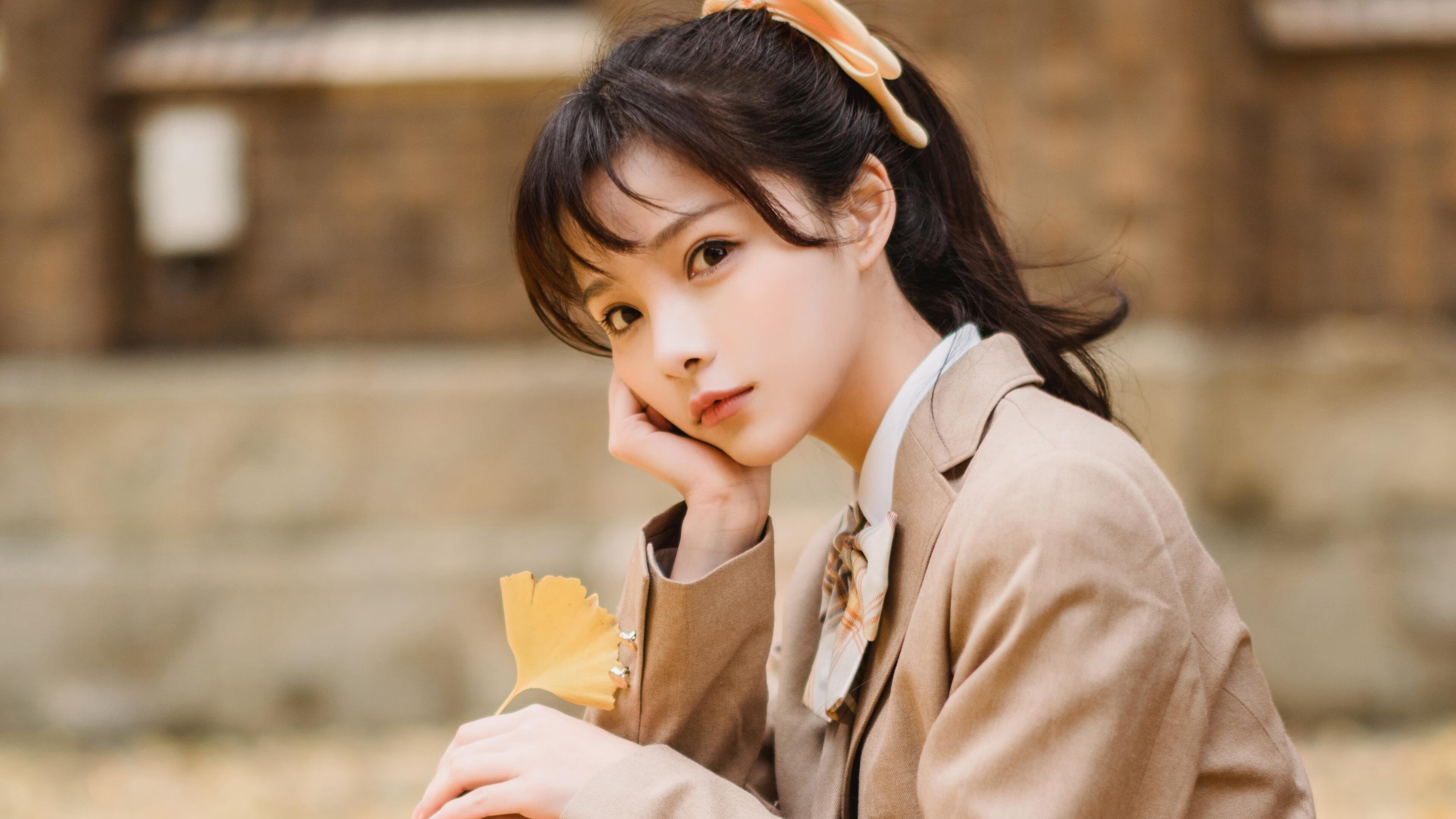 爱游戏娱乐-绝命七秒，周冠宇极限一停，带领阿斯顿马丁击碎哈斯百年赛道霸权！