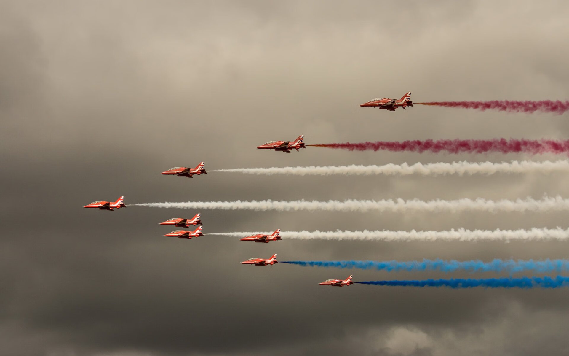 绿茵骑士的NBA总决赛之夜，当奥亚尔萨瓦尔踏上另一种巅峰战场