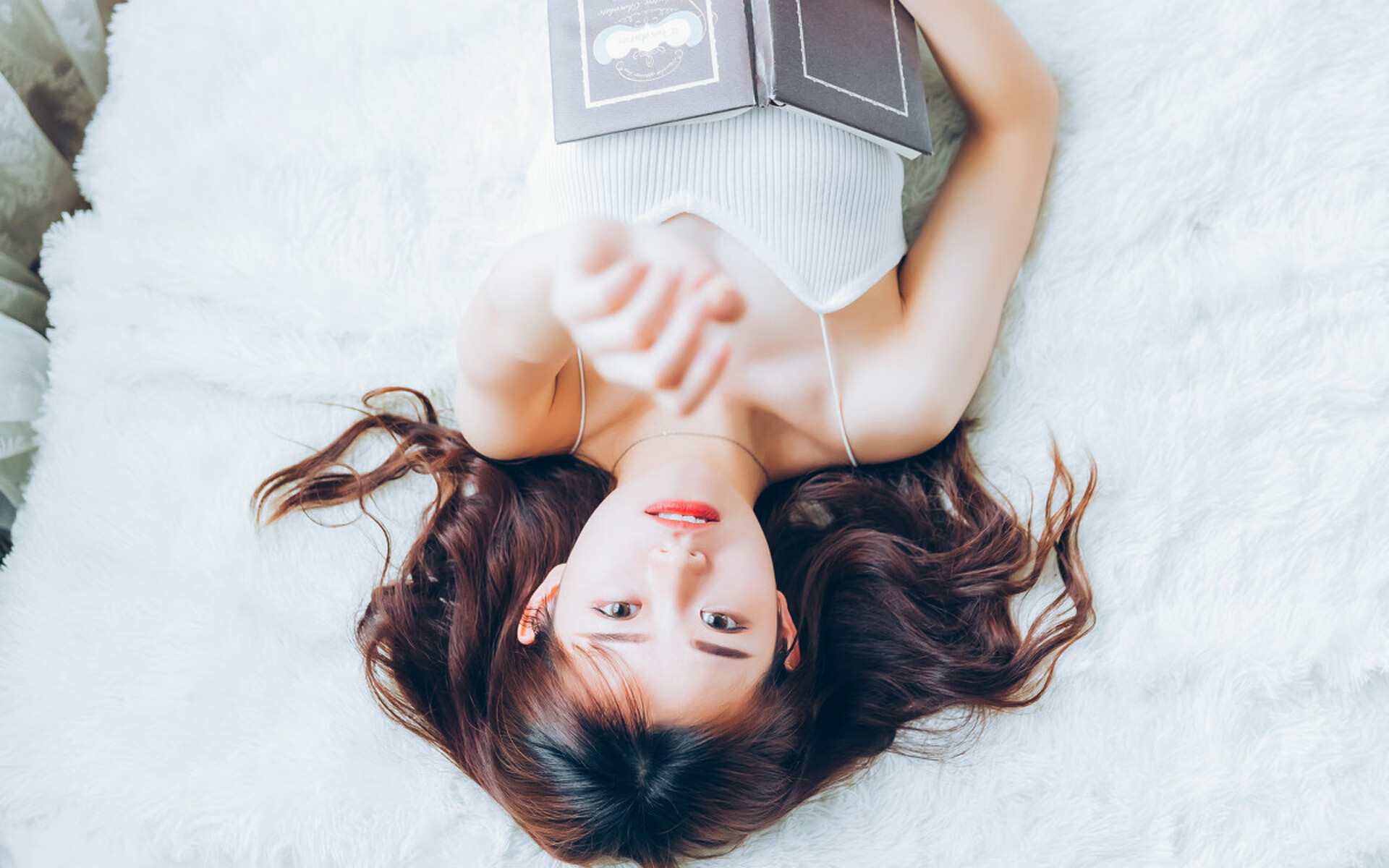 唯一性的光辉，阿圭罗巨星时刻引领丹麦击败国际米兰